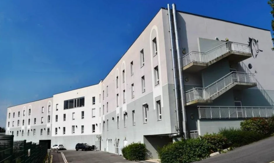 Ehpad Les Haras exploité par Emeis à Signy-l'Abbaye