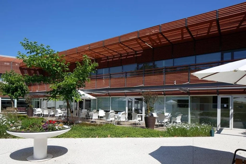 Ehpad Revente Les Magnolias exploité par Emeis (Orpea) à Biganos