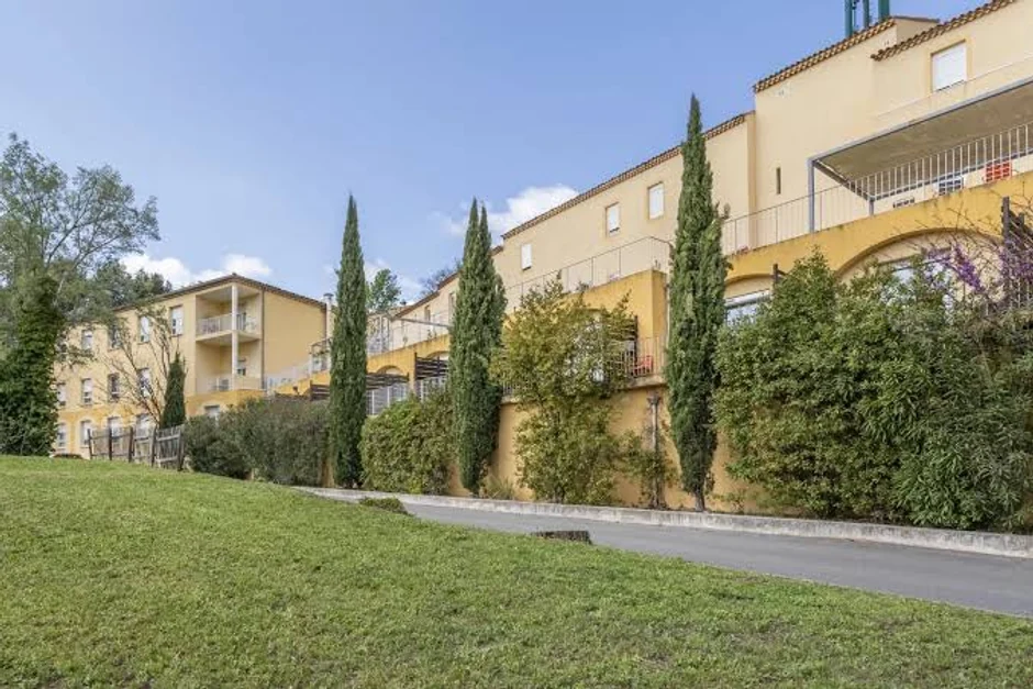 Ehpad Revente Les Terrasses de la Pioline exploité par Colisee à Aix-en-Provence