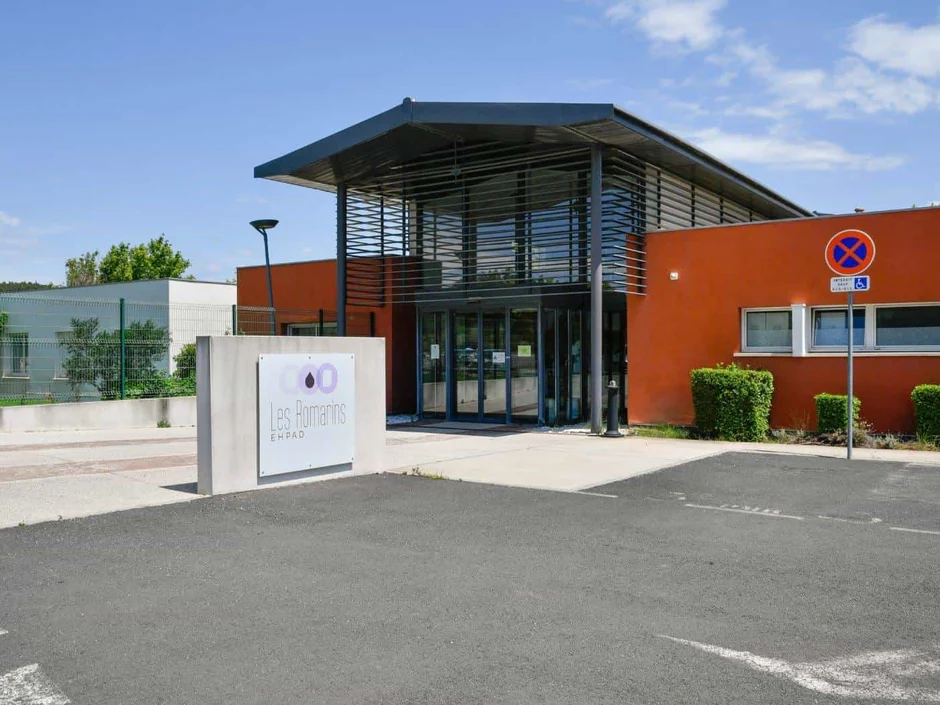 Ehpad Les Romarins exploité par Domidep à Villeveyrac