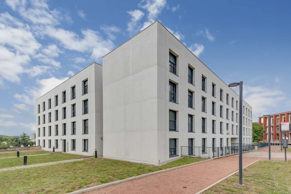 Résidence étudiante Courmont exploitée par Logifac (OHLE) à Pierre-Bénite 