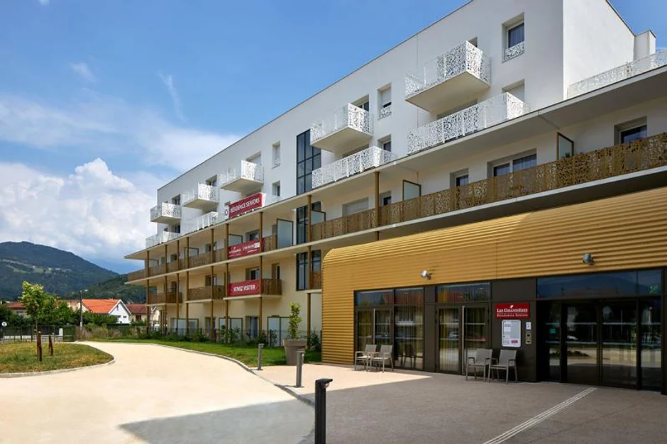 Résidence Seniors Revente Résidence Oui Seniors Échirolles exploitée par Zénitude à Échirolles