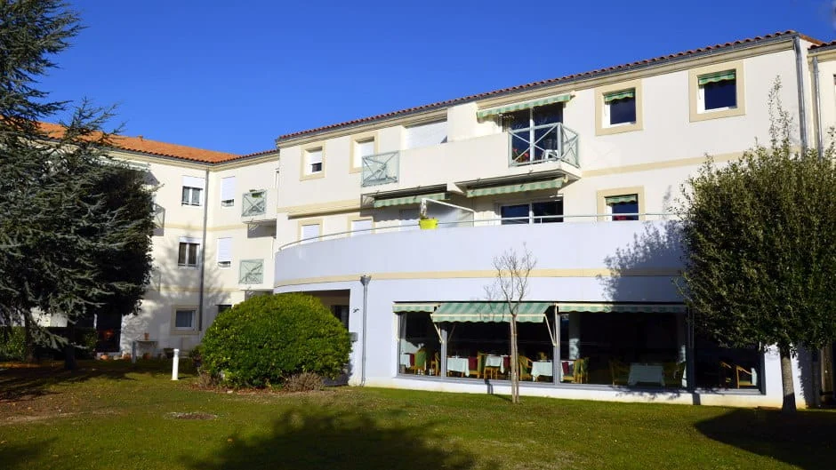 Résidence Seniors Le Clos du Cèdre exploité par Domitys à Dompierre-sur-Mer