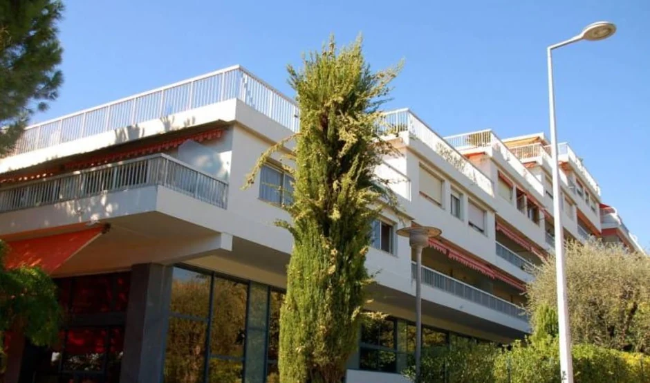 Résidence Seniors Les Jardins de Cimiez exploité par Sérénys à Nice
