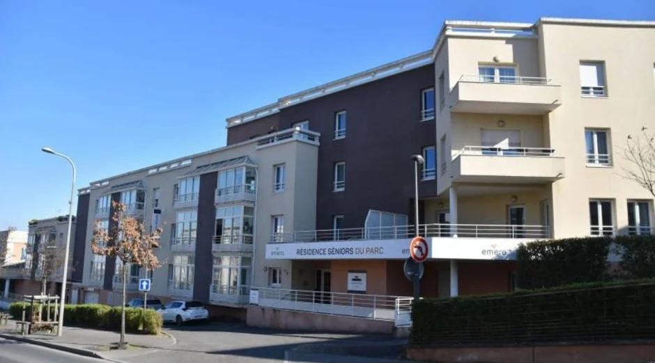 Résidence Seniors Résidence du Parc exploité par Emera à Châtillon