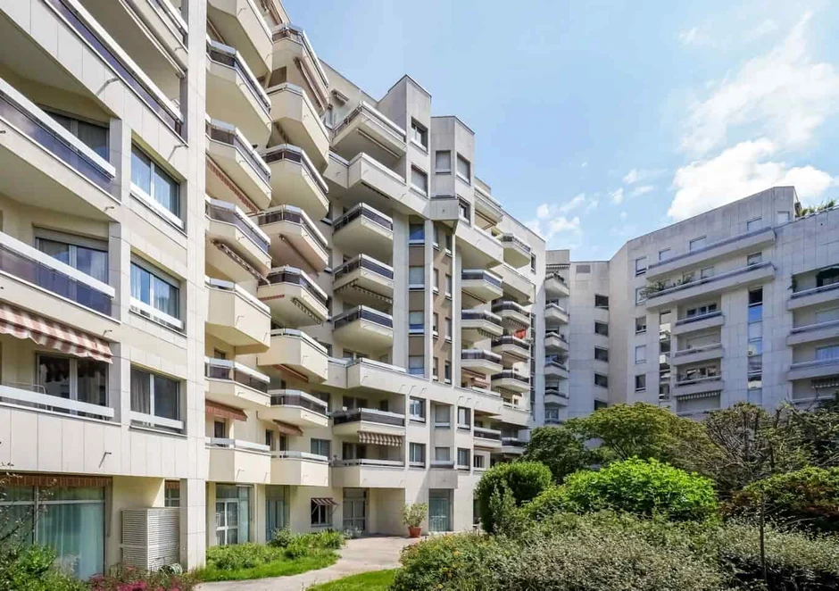 Résidence Seniors Les Jardins d'Arcadie Les Hespérides de Courbevoie exploité par Les Jardins Arcadie à Courbevoie