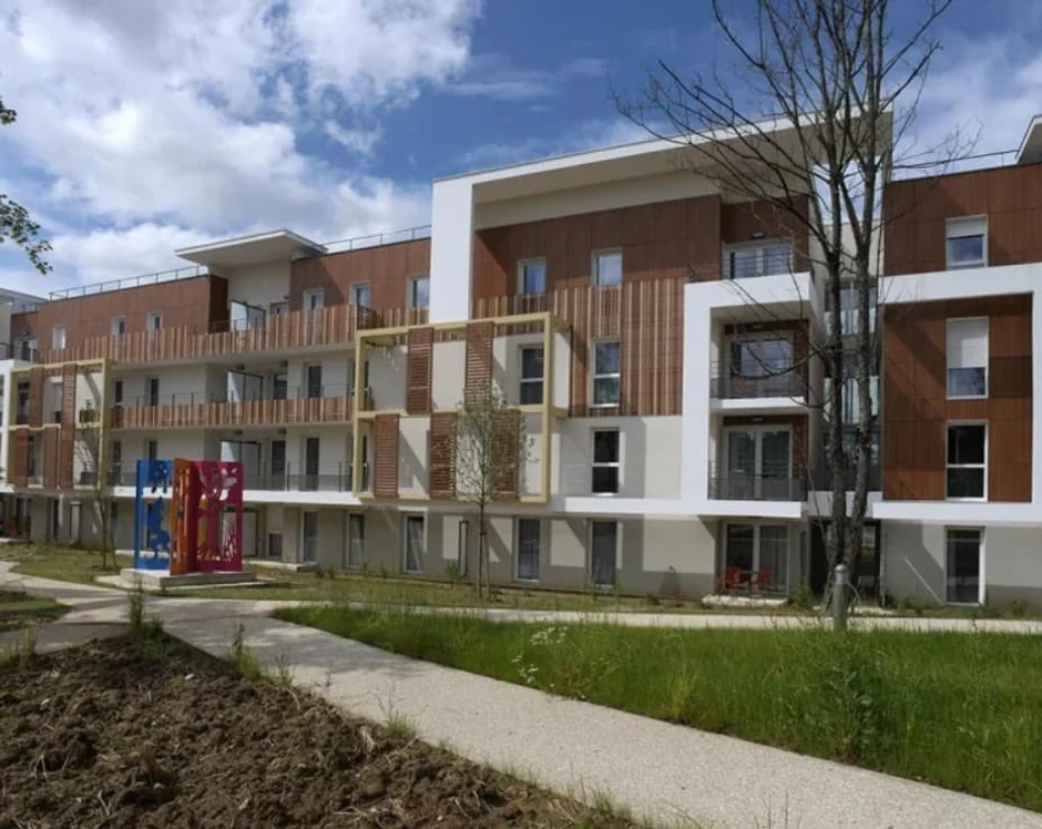 Résidence Seniors Les Raisins Bleus exploité par Domitys à Villiers-sur-Marne