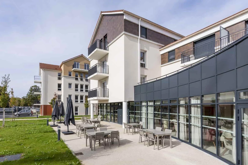 Résidence Seniors La Girandière Oui Seniors exploité par Reside Etudes à Moissy-Cramayel