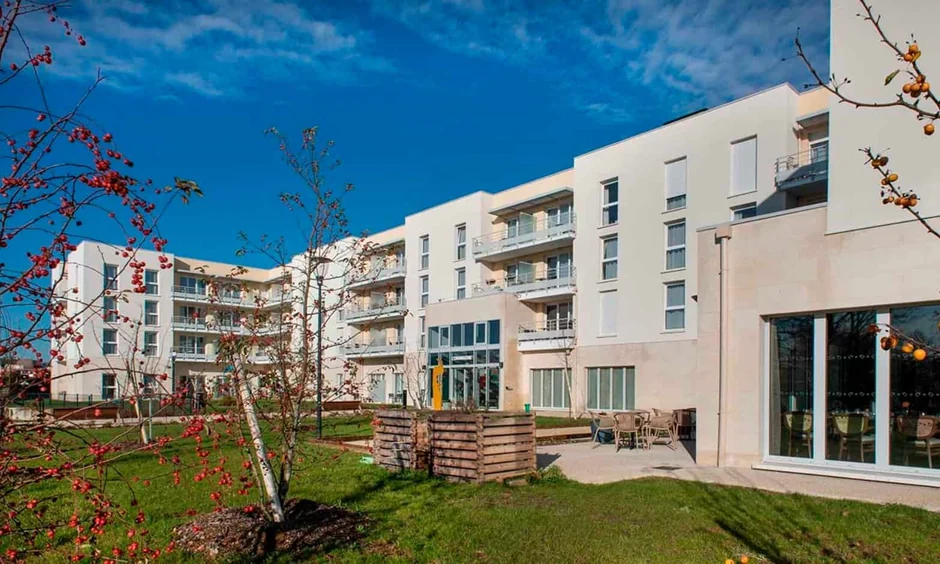 Résidence Seniors L'Orangerie exploité par Domitys à Sens