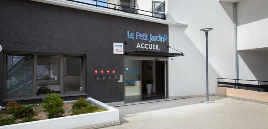 Résidence Senior Le Petit Jardin exploitée par Espace et Vie à Brest